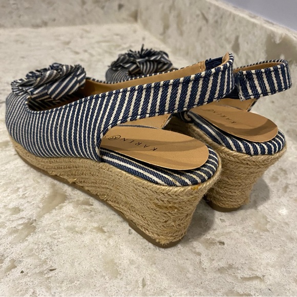 Karen Scott Wedge Heels Sandals Blue and White Striped Flower Detail Size 5 - Picture 2 of 8